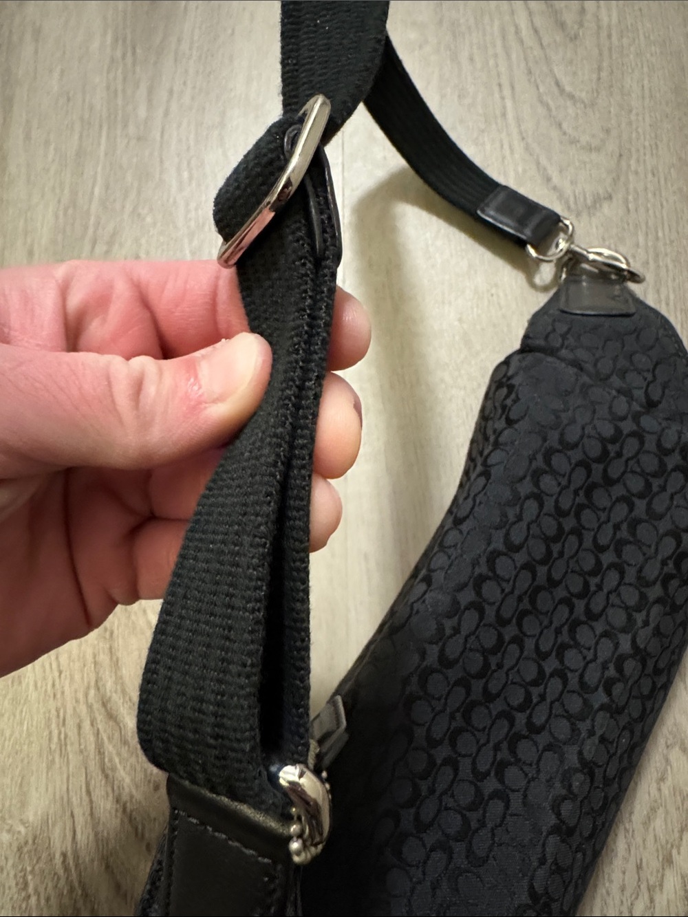 Coach Mini Signature Waist Pack/Belt Bag Black - Picture 11 of 11